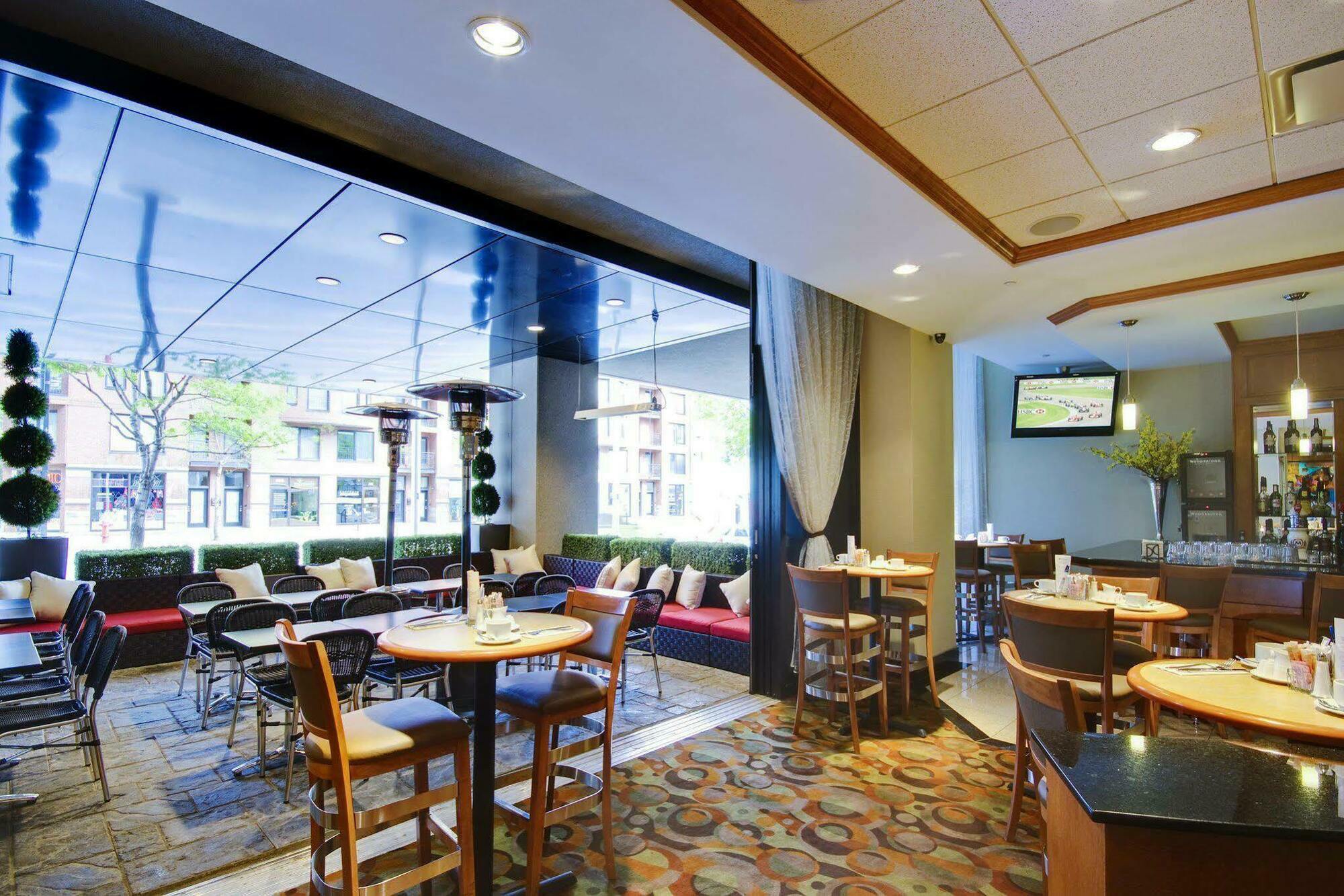 Hilton Garden Inn Montreal Centre-Ville Exterior foto